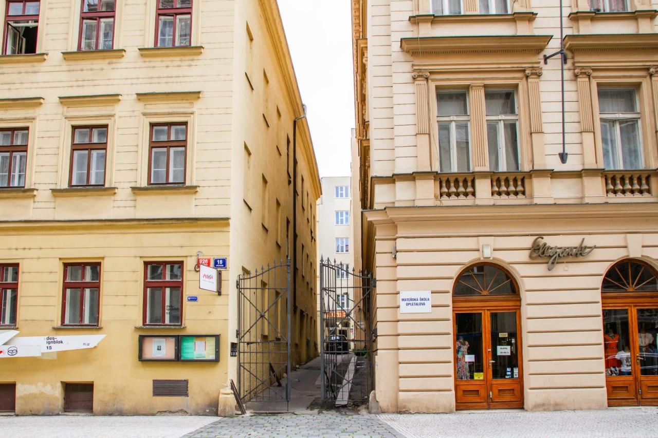 Hostel Mandarinka Prague Luaran gambar