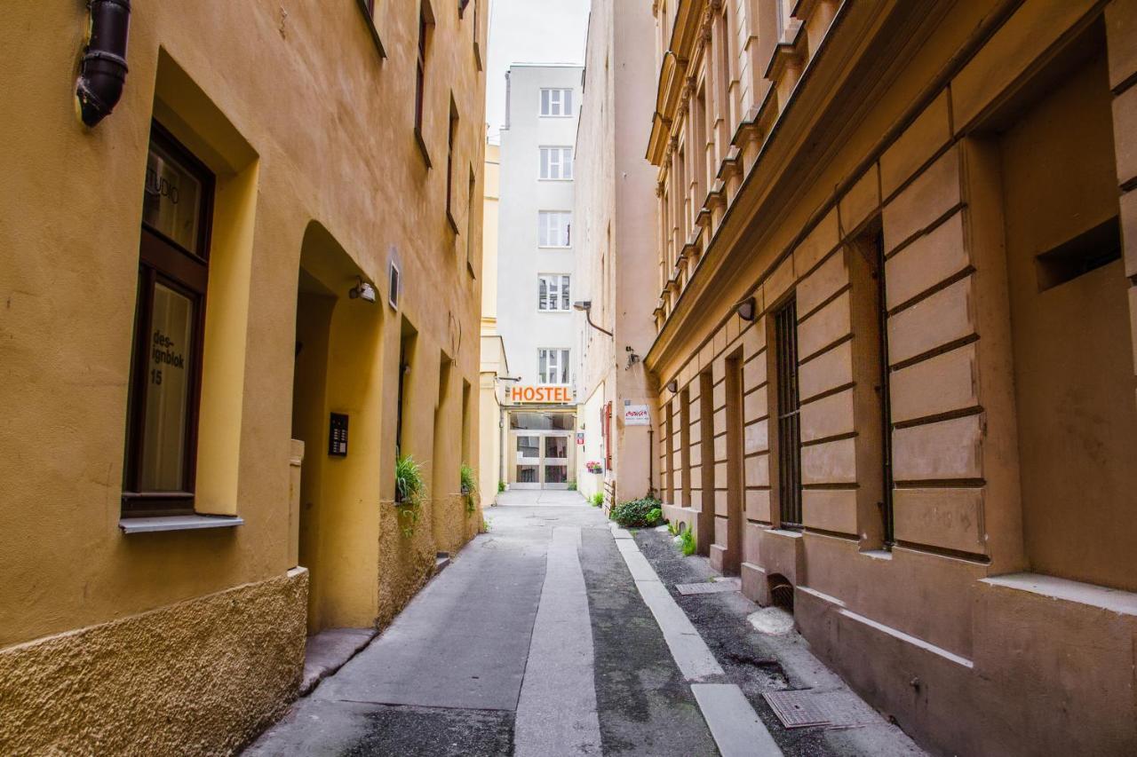 Hostel Mandarinka Prague Luaran gambar